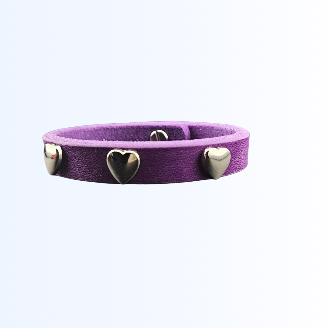 1402 Armband mit Herznieten