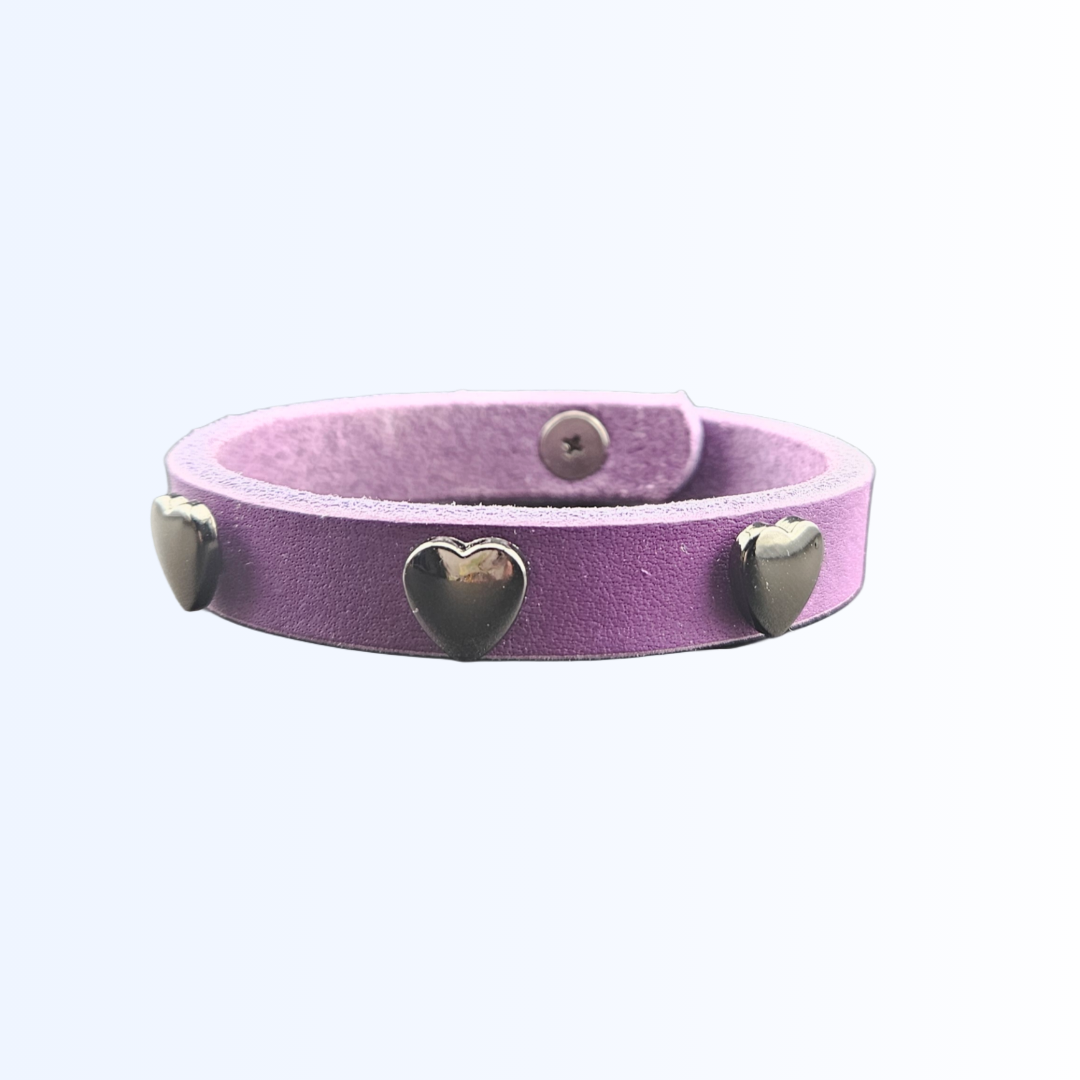1402 Armband mit Herznieten Black Edition