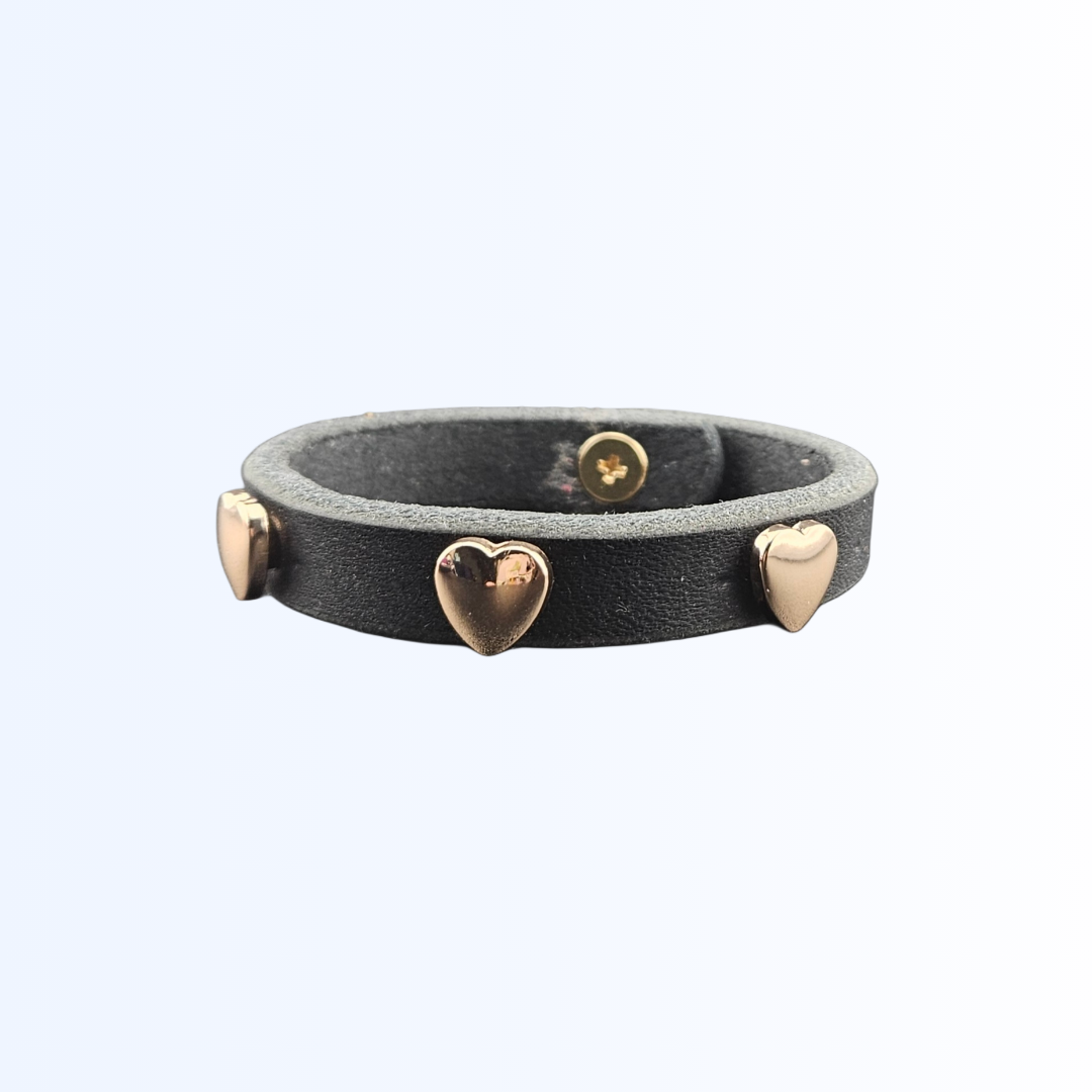 1402 Armband mit Herznieten