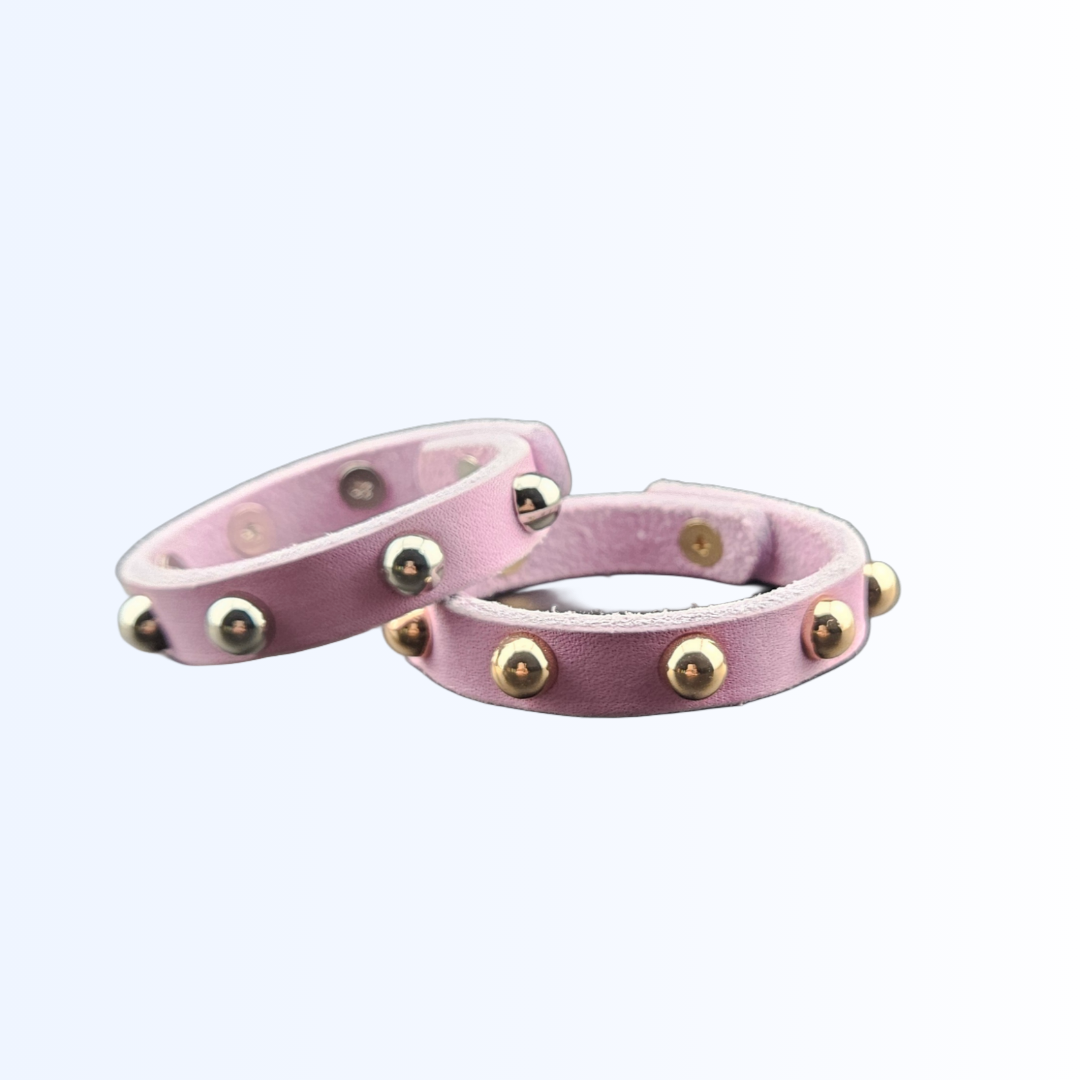 1051 Armband Niete Flieder