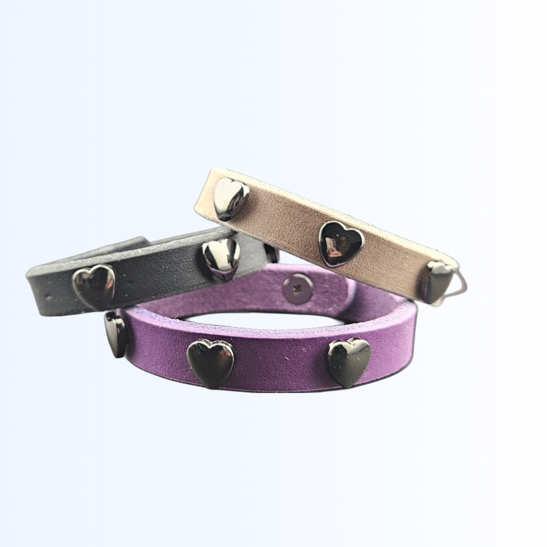 1402 Armband mit Herznieten Black Edition