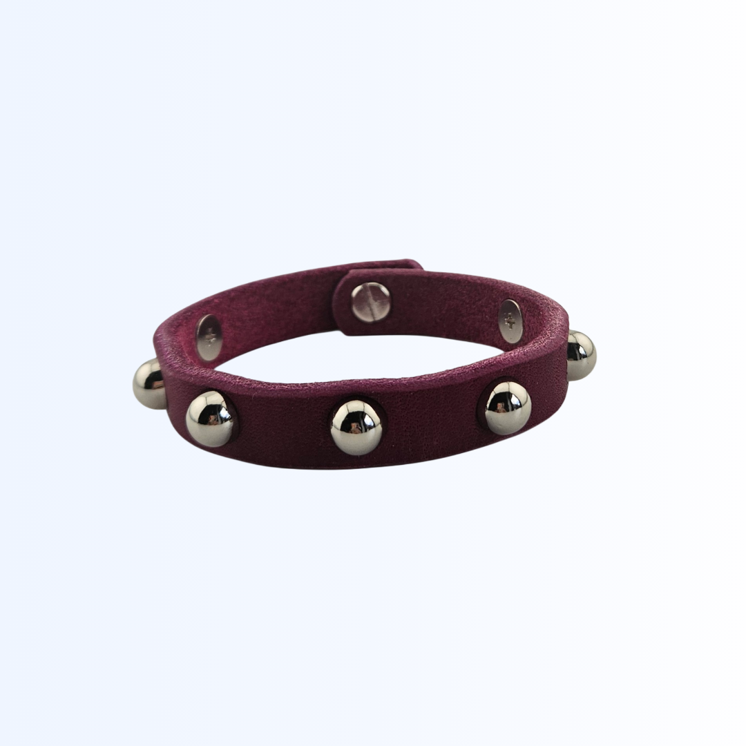 1051 Armband Niete Bordeaux